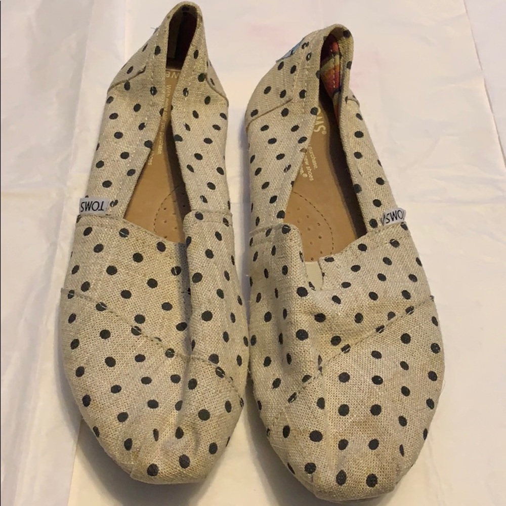 Toms